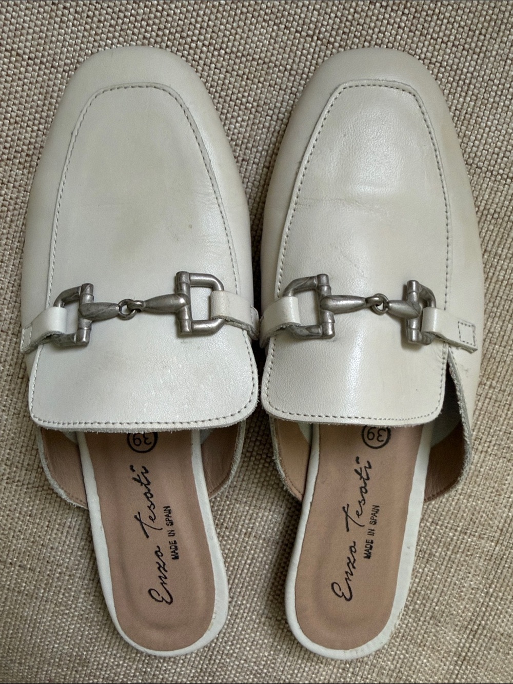 Enzo Tesoti Made in Spain Cream Leather Mules Size 39 Horsebit Loafer Slides